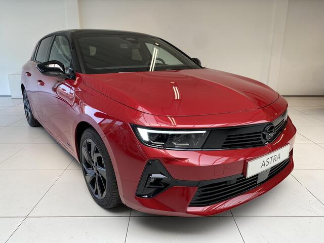 Opel ASTRA 1.6 TURBO Hybrid 180pk Level 4 (GS) | Ultimate pack | Navigatie Pro | Adaptive LED | Climate Control met Intelli-Air | Head-up Display | Panorama Schuif/kantel dak | Winter Pack | 7,4 kW boordlader |