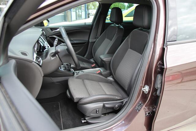 Opel ASTRA Sports Tourer 1.0 Innovation Trekhaak, AGR, keyless, Camera, Carplay, NL auto ZOMER VOORDEEL!
