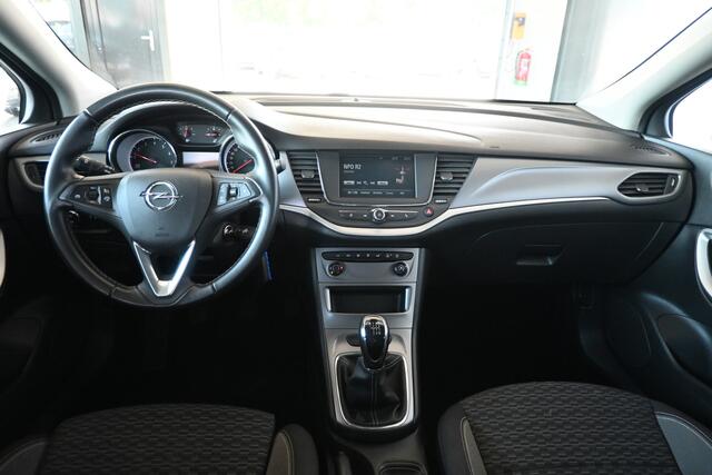 Opel ASTRA Sports Tourer 1.2 Launch Edition BTW NAP! Navigatie LED Dealer Onderhouden! Inruil Mogelijk!