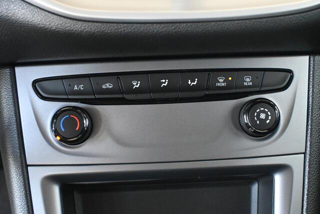 Opel ASTRA Sports Tourer 1.2 Launch Edition BTW NAP! Navigatie LED Dealer Onderhouden! Inruil Mogelijk!