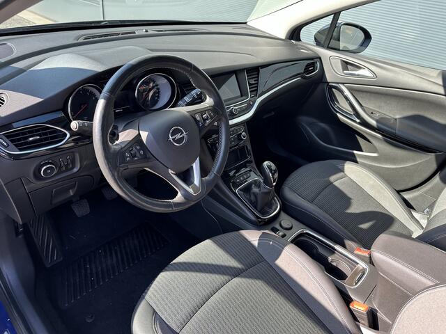 Opel ASTRA Sports Tourer 1.2 Business Elegance PDC V+A - Camera - Apple Carplay