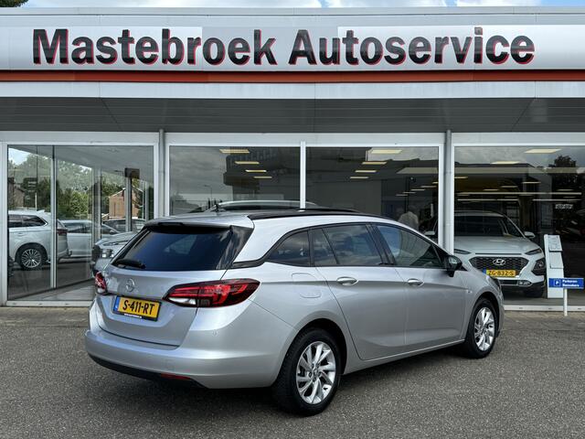 Opel ASTRA Sports Tourer 1.2 Blitz Elegance Schuif kanteldak Staat in Hardenberg