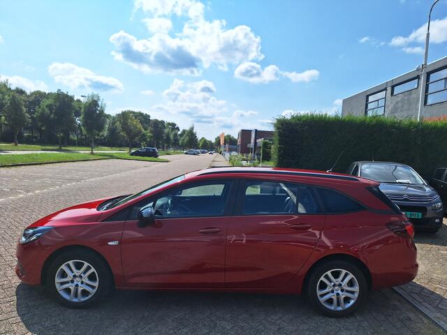 Opel ASTRA Sports Tourer 1.2 Business Edition