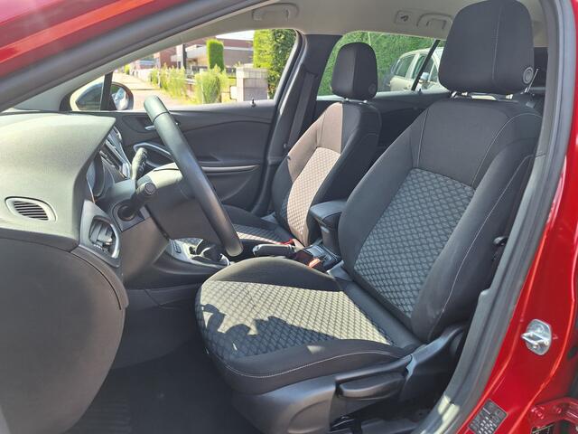 Opel ASTRA Sports Tourer 1.2 Business Edition