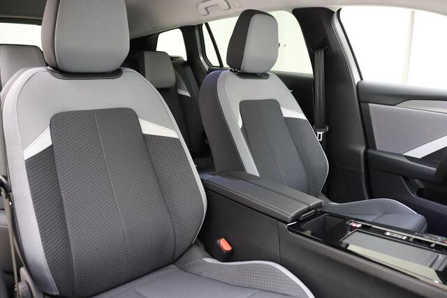 Opel ASTRA Sports Tourer Electric 54 kWh 156pk | Navigatie | Adapt. cruise control | Climate control | Stuur & Stoelverwarming | Keyless | Dakrails | Camera