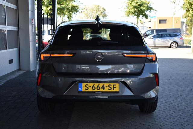 Opel ASTRA 1.2 turbo Edition / navi / camera / pdc / led