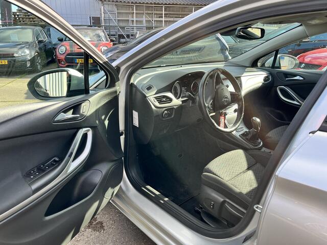 Opel ASTRA Sports Tourer 1.0 Online Edition