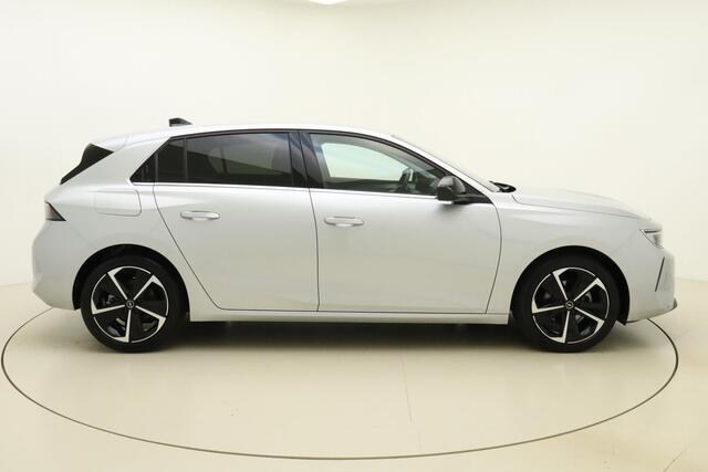 Opel ASTRA 1.2 Elegance 130 PK Automaat | AGR Stoel | Navigatie via Apple Carplay | Climate control | Camera | Led | Getint glas | Lichtmetalen velgen