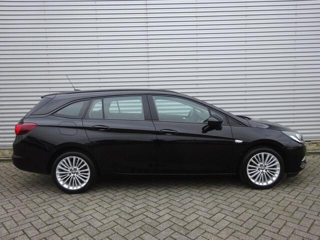 Opel ASTRA Sports Tourer 1.2 Business Edition Navi / Trekhaak / Cruise control / Led