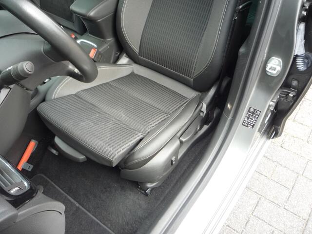 Opel ASTRA 1.2 Turbo (110Pk) Design & Tech Géén Afleverkosten