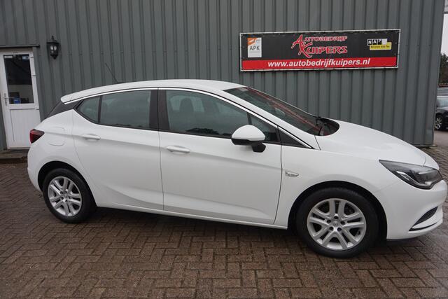 Opel ASTRA 1.0 Turbo Business Navi.Airco.Cruise.Pdc