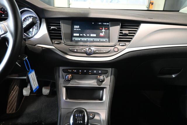 Opel ASTRA Sports Tourer 1.2 Edition Ecc Navigatie Cruise Control Goed Onderhouden! Inruil Mogelijk!