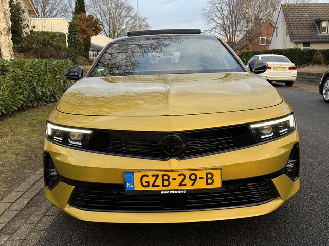 Opel ASTRA 1.6 Hybrid Ultimate 180PK PanooHeadUpoTrekhaak