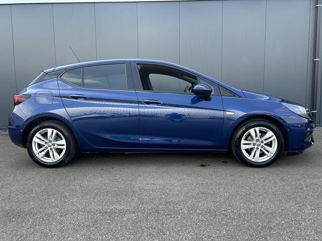 Opel ASTRA 1.2 Elegance