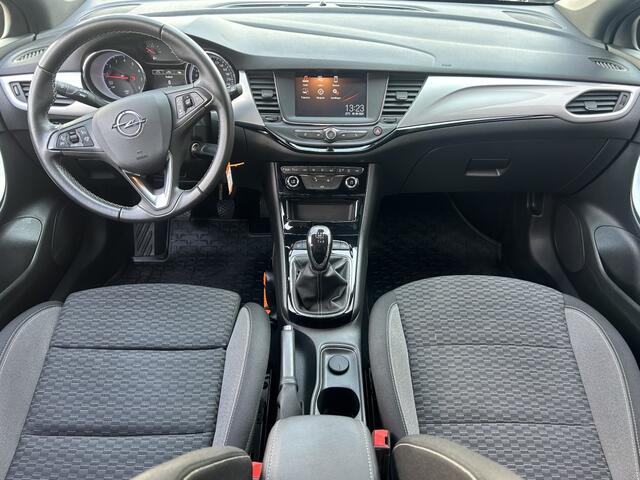 Opel ASTRA 1.2 Elegance