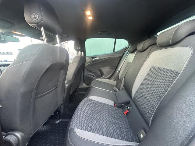 Opel ASTRA 1.2 Elegance