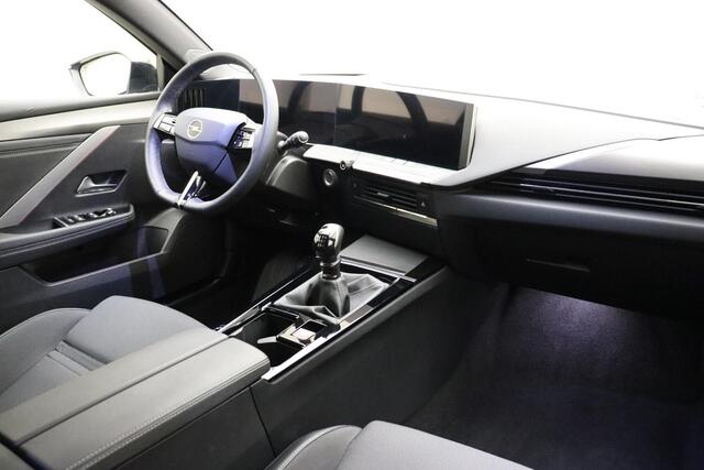 Opel ASTRA 1.2 Turbo GS 130 PK Automaat | Navigatie | Camera | Stoel & Stuurverwarming | Keyless | Getint glas | Lichtmetalen velgen | AGR