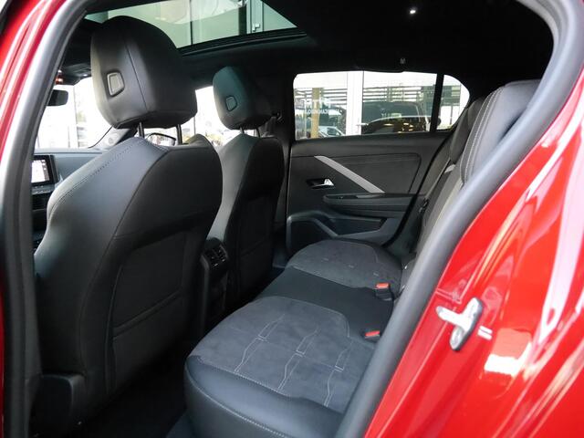 Opel ASTRA 1.2 Turbo Hybrid GS | Uit voorraad leverbaar! | Panorama dak | LED matrix | 18'' lichtmetalen velgen | Alcantara bekleding | Head up display | Automaat