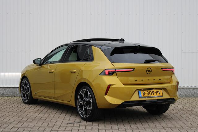 Opel ASTRA 1.2 TURBO 130 PK Ultimate | 360 | ADAPTIVE CRUISE | SCHUIF-/KANTELDAK | NAVIGATIE | STOEL-/STUURVERWARMING