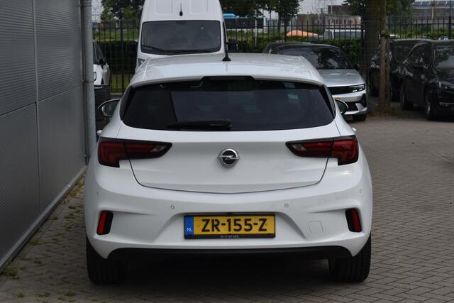 Opel ASTRA 1.4 Turbo Innovation NAVI / CAMERA / TREKHAAK / Schuif kantel dak