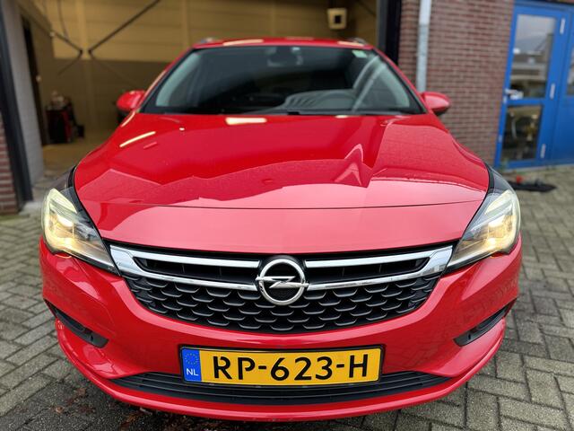 Opel ASTRA Sports Tourer 1.4 Business+
