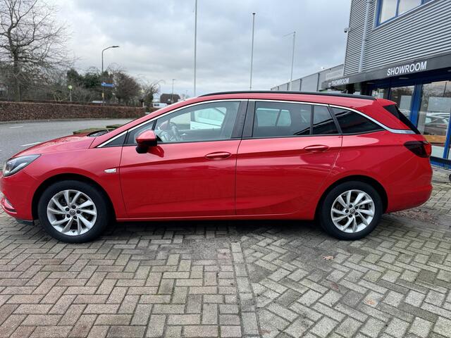 Opel ASTRA Sports Tourer 1.4 Business+