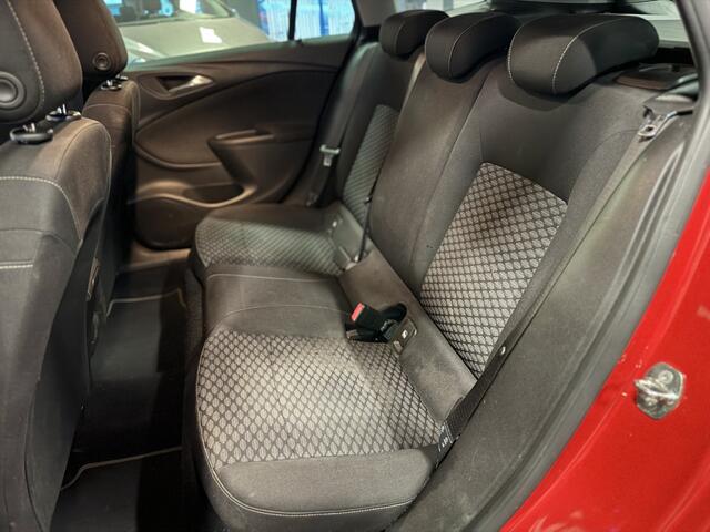 Opel ASTRA Sports Tourer 1.4 Business+