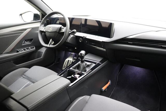 Opel ASTRA 1.2 Turbo 130pk GS | Navigatie | Adapt. Cruise control | Camera | Keyless | Lichtmetalen velgen | Parkeersensoren | Stoel- en Stuurverwarming