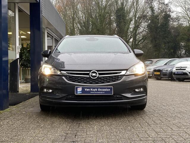 Opel ASTRA Sports Tourer 1.4 Innovation / NL-Auto / 150 PK / Dealer-Onderhouden / 2e-Eigenaar / Apple-Carplay / Android-Auto / Cruise-Control / Keyless / Radio-Bluetooth / Navi / DAB / PDC V+A / Elektr kofferklep / 17'' LMV / ENZ.