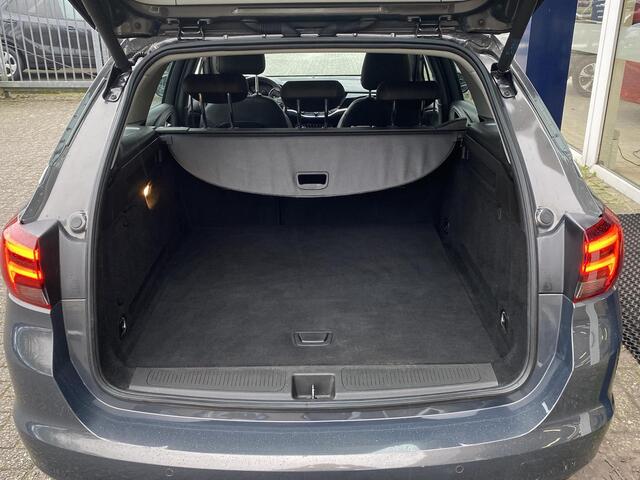Opel ASTRA Sports Tourer 1.4 Innovation / NL-Auto / 150 PK / Dealer-Onderhouden / 2e-Eigenaar / Apple-Carplay / Android-Auto / Cruise-Control / Keyless / Radio-Bluetooth / Navi / DAB / PDC V+A / Elektr kofferklep / 17'' LMV / ENZ.
