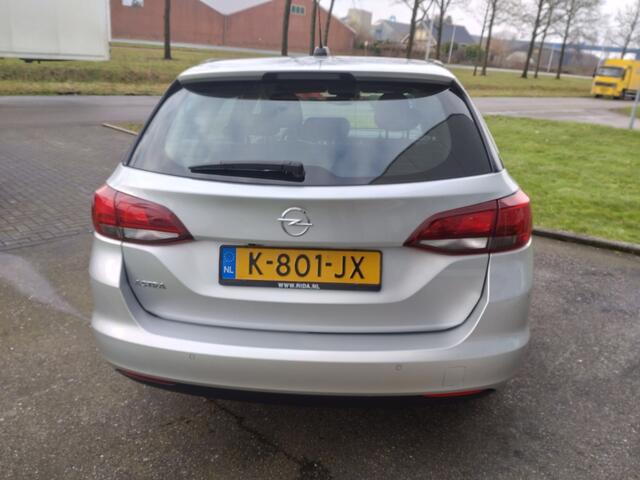 Opel ASTRA 1.2 Edition