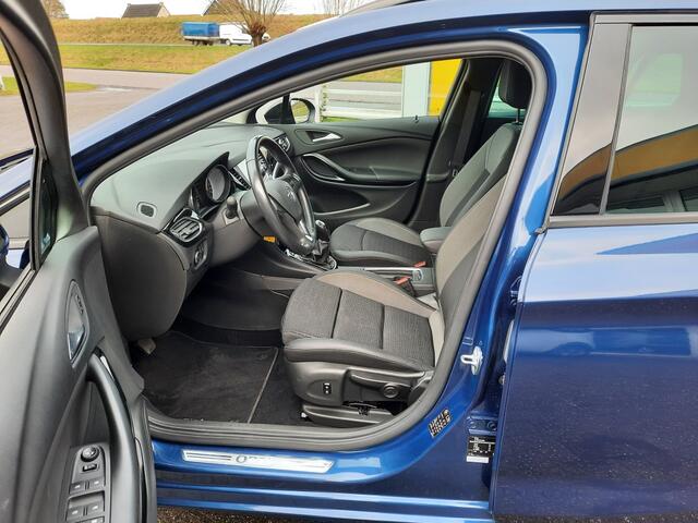Opel ASTRA 1.2 Design & Tech
