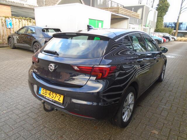 Opel ASTRA 1.4 Innovation + afneembare trekhaak
