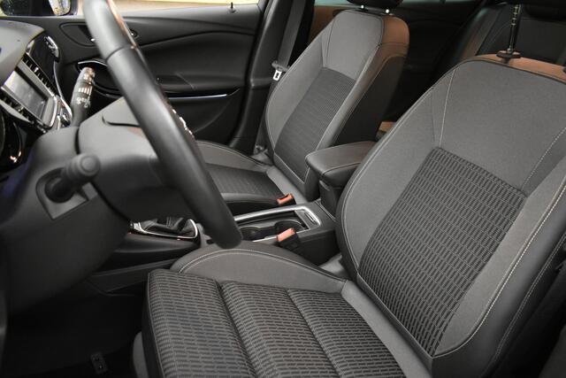 Opel ASTRA Sports Tourer 1.2 Design & Tech