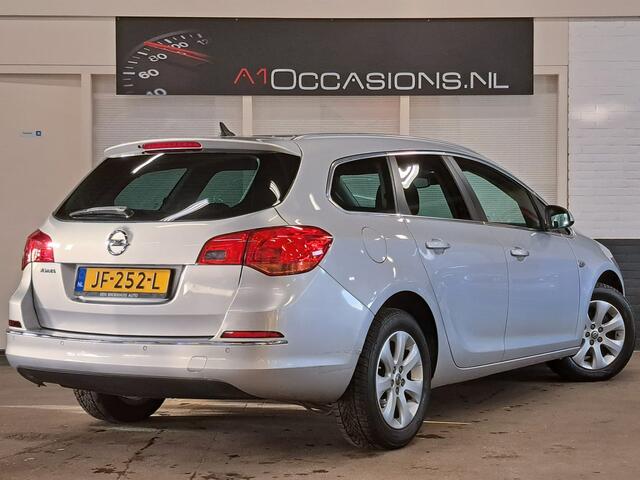 Opel ASTRA Sports Tourer 1.4 Turbo Blitz + NAVI