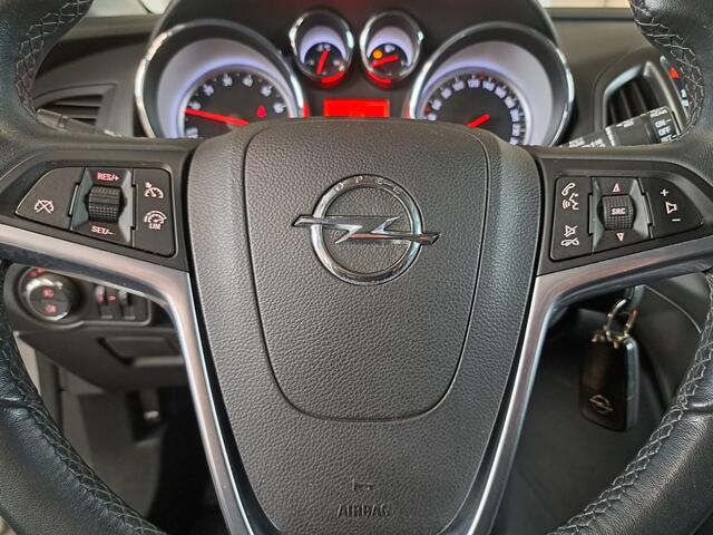 Opel ASTRA Sports Tourer 1.4 Turbo Blitz + NAVI