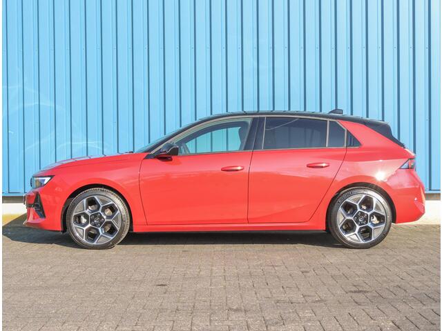 Opel ASTRA 1.2 Turbo Hybrid Ultimate ( Panoramadak | Alcantara Bekleding | TwoTone | AppleCarPlay/AndroidAuto | AGR | ClimateControl | CruiseControl )