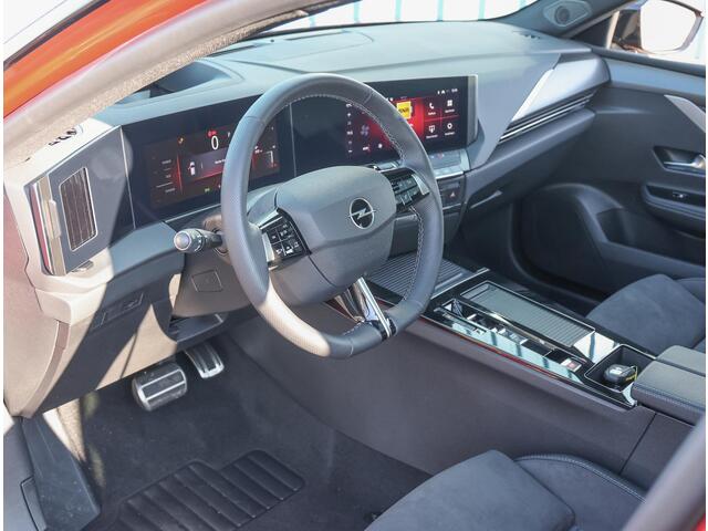 Opel ASTRA 1.2 Turbo Hybrid Ultimate ( Panoramadak | Alcantara Bekleding | TwoTone | AppleCarPlay/AndroidAuto | AGR | ClimateControl | CruiseControl )