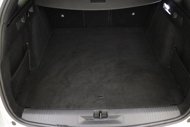 Opel ASTRA Sports Tourer 1.2 Level 4 130 PK Automaat | Naviagatie | Panoramisch schuif/kanteldak | Alcantara bekleding | Camera | Keyless | Zwart dak | Lichtmetalen velgen
