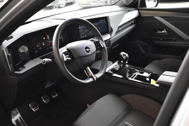 Opel ASTRA Sports Tourer 1.2 Turbo GS / led / navi / camera
