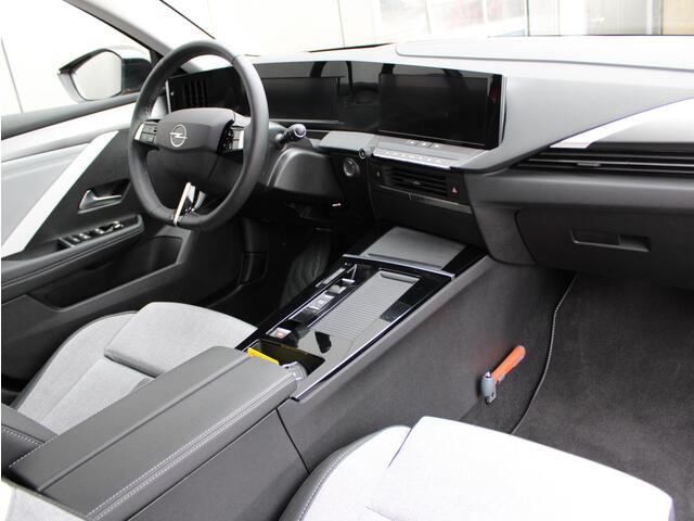 Opel ASTRA 1.6 Hybrid Elegance | Navi / Camera / Climate
