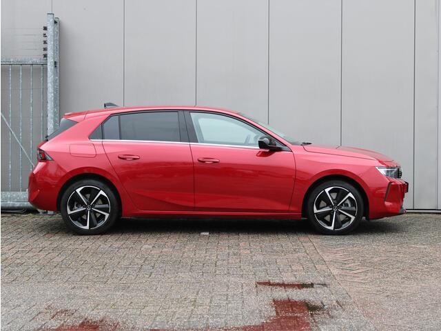 Opel ASTRA 1.6 Hybrid Elegance | Navi / Camera / Climate