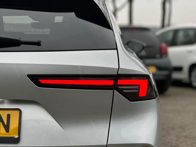 Opel ASTRA Sports Tourer 1.2 Level 4 | 360 Parkeercamera | Adaptive Cruise Control | Stoel-/Stuurverwarming | Draadloze telefoonlader | Apple Carplay/Android Auto | Full LED | Keyless Entry/Start |
