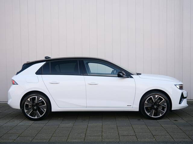 Opel ASTRA Electric 54 kWh GS 157pk Automaat Head Up / Schuifdak / Winterpakket / 360 Camera