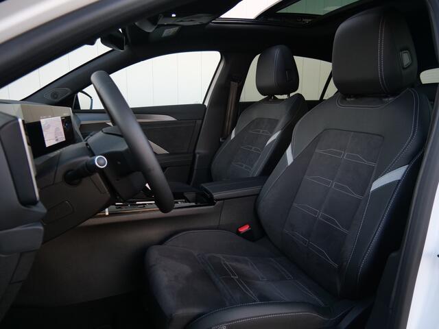 Opel ASTRA Electric 54 kWh GS 157pk Automaat Head Up / Schuifdak / Winterpakket / 360 Camera