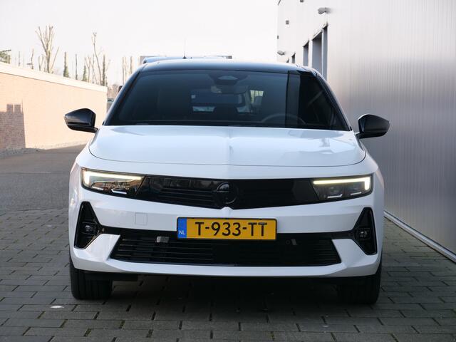 Opel ASTRA Electric 54 kWh GS 157pk Automaat Head Up / Schuifdak / Winterpakket / 360 Camera