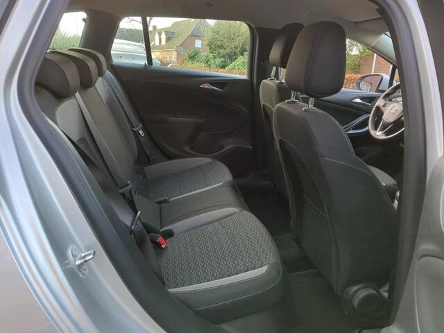 Opel ASTRA Sports Tourer 1.2 Edition NL AUTO | CAMERA | CARPLAY | PDC |
