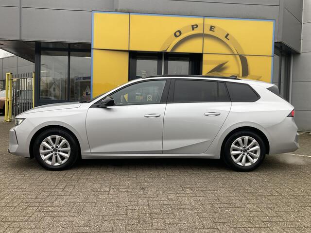 Opel ASTRA Sports Tourer 1.2 Turbo Edition 110 pk | Navigatie | Climate control | Achteruitrijcamera | Verwarmde voorstoelen + Stuurwiel |