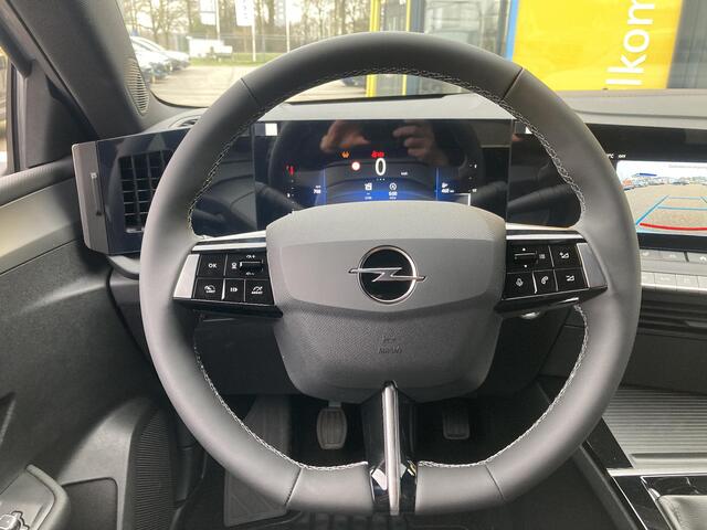 Opel ASTRA Sports Tourer 1.2 Turbo Edition 110 pk | Navigatie | Climate control | Achteruitrijcamera | Verwarmde voorstoelen + Stuurwiel |