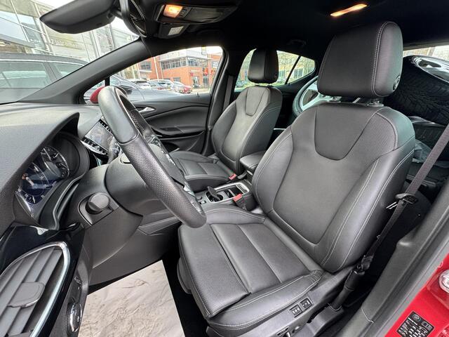 Opel ASTRA 1.2 Launch Elegance | Extra Set Winterwielen | Afneembare Trekhaak | Keyless Entry | Leder | Elek. Stoelen | Enz...